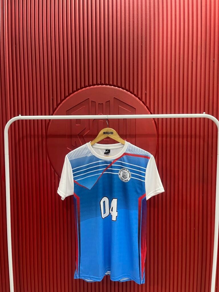 Blue and white jersey with number 04 – Rigid Sportswear
