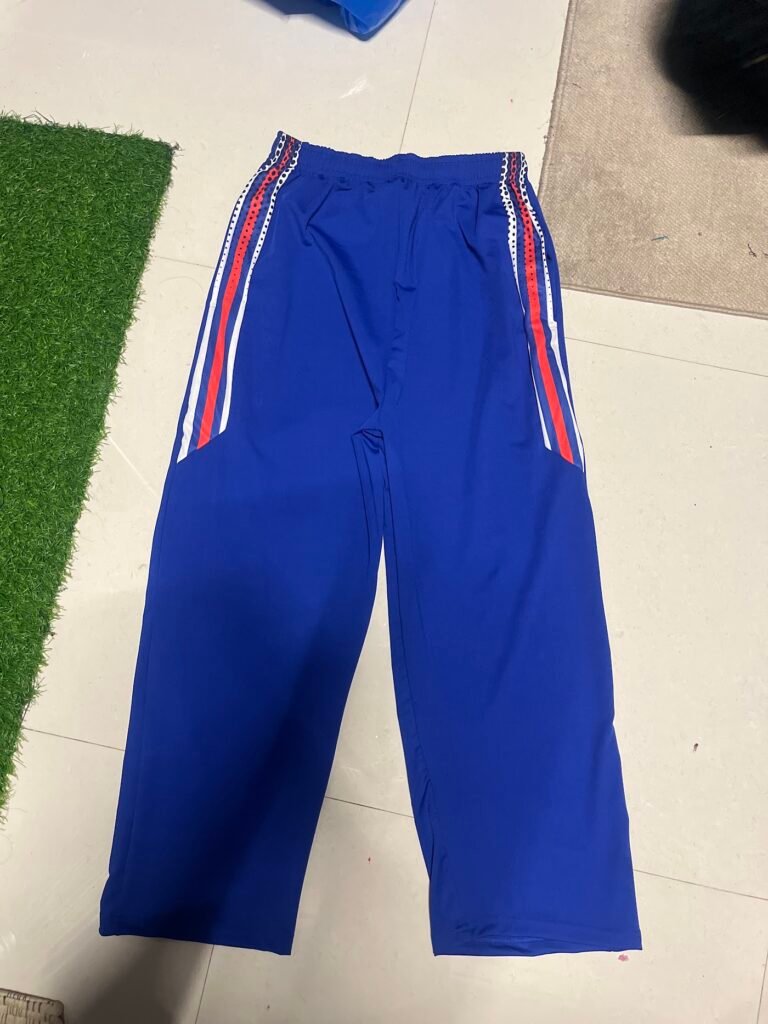Custom track pants with side stripes – Rigid Sportswear